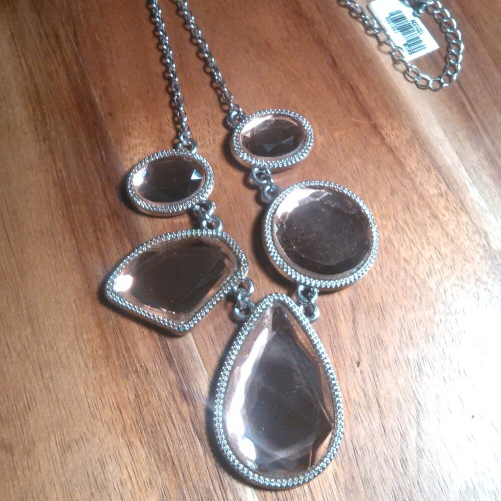 Beveled Pink Glass Silvertone Necklace (16 to 18 Inch)